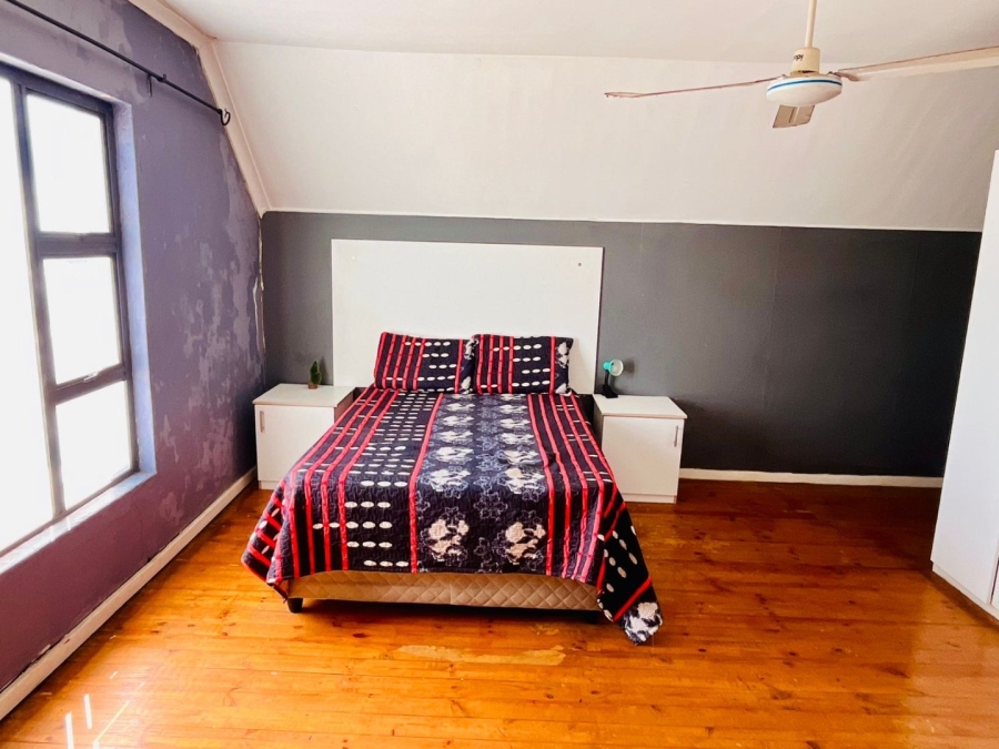 4 Bedroom Property for Sale in Wavecrest Western Cape